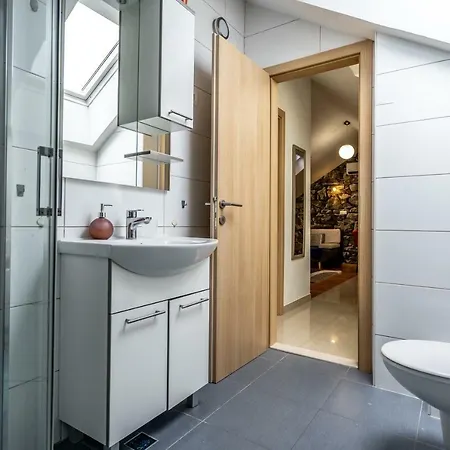 Апартаменти Adriatic - Stobrec